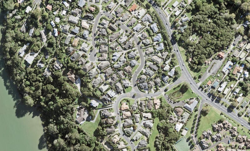 3 Rivervale Grove, Stanmore Bay, Whangaparaoa - Carousel 1