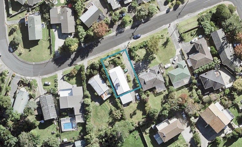10 Acacia Road, Torbay, Auckland - Carousel 1