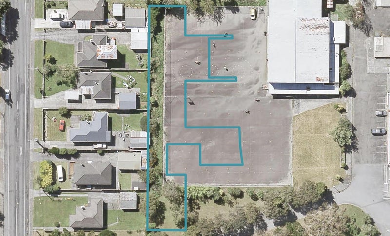 10 Remutaka Grove, Wainuiomata, Lower Hutt - Carousel 1