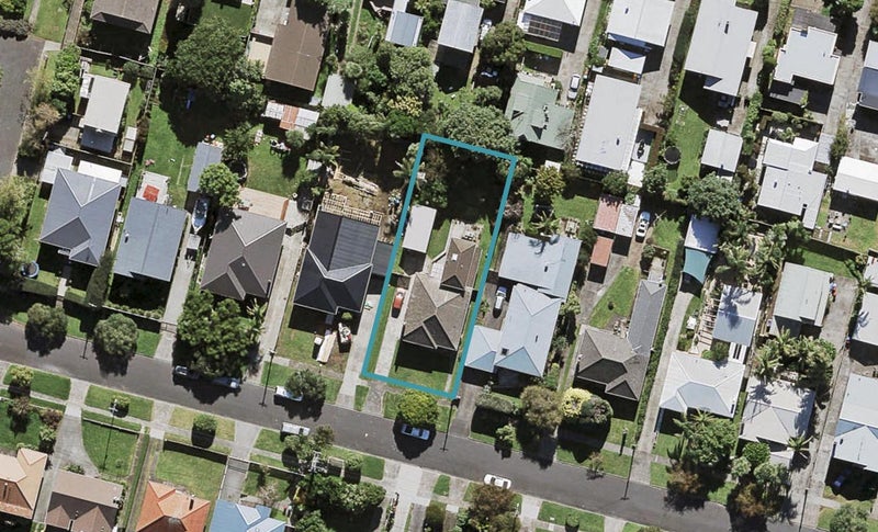 19 Hazelmere Road, Sandringham, Auckland - Carousel 1
