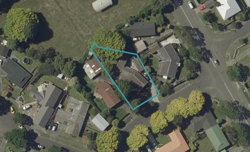 4 Carter Crescent, Awapuni, Palmerston North - Carousel 1