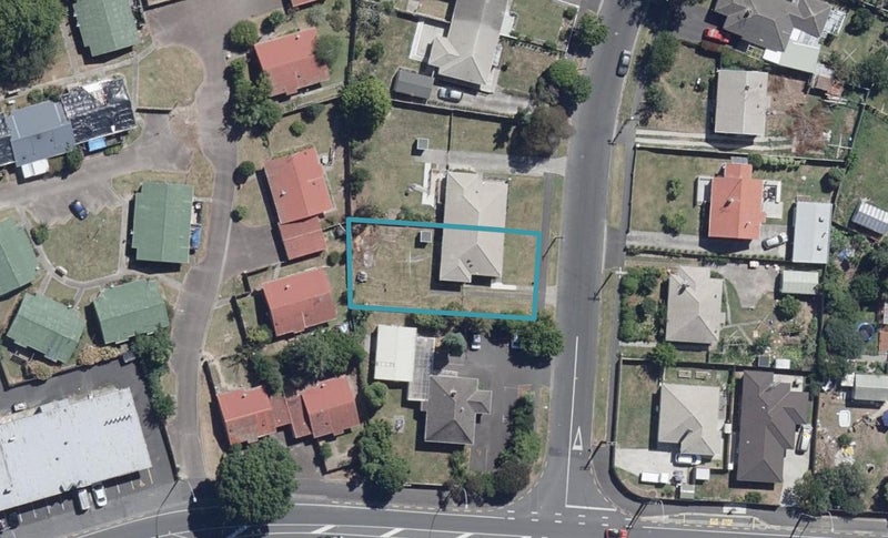 4 Pinfold Avenue, Hamilton East, Hamilton - Carousel 1