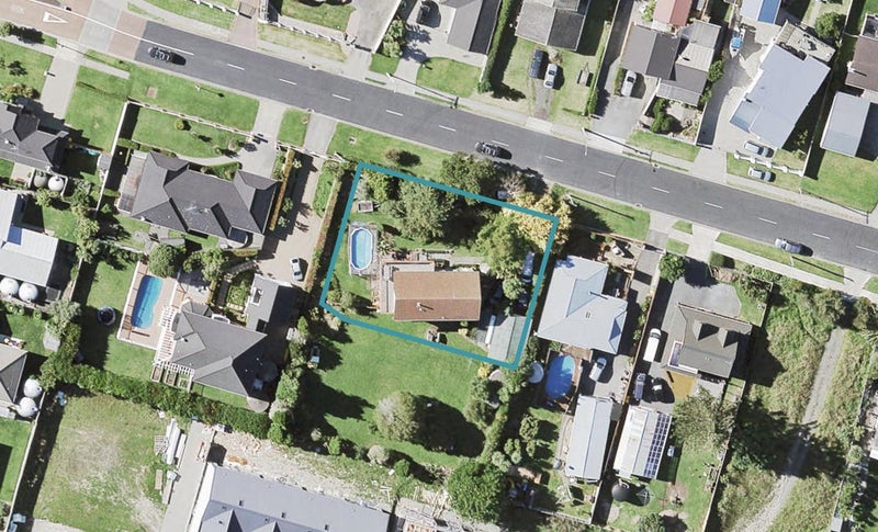 102 Karaka Road, Beachlands, Auckland - Carousel 1