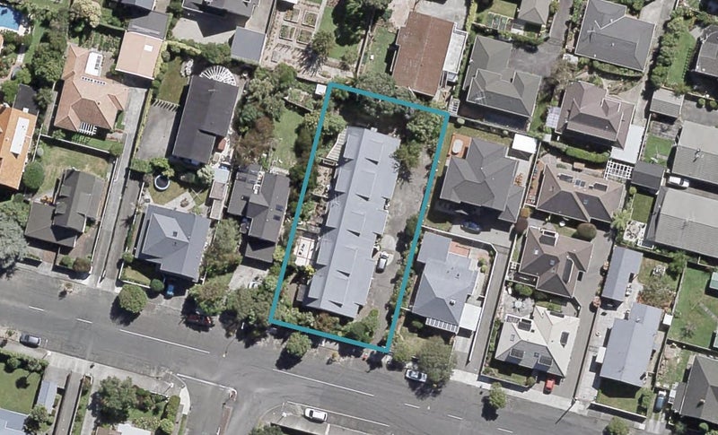 1/8 WAI-ITI CRES, Woburn, Lower Hutt - Carousel 1