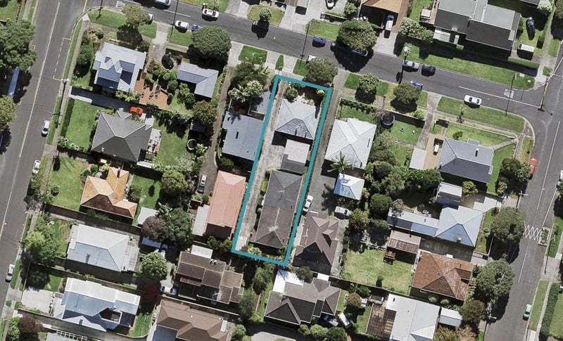 2/46 Shorwell Street, Sandringham, Auckland - Carousel 1
