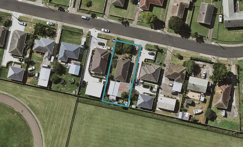 90 Franklyne Road, Otara, Auckland - Carousel 1