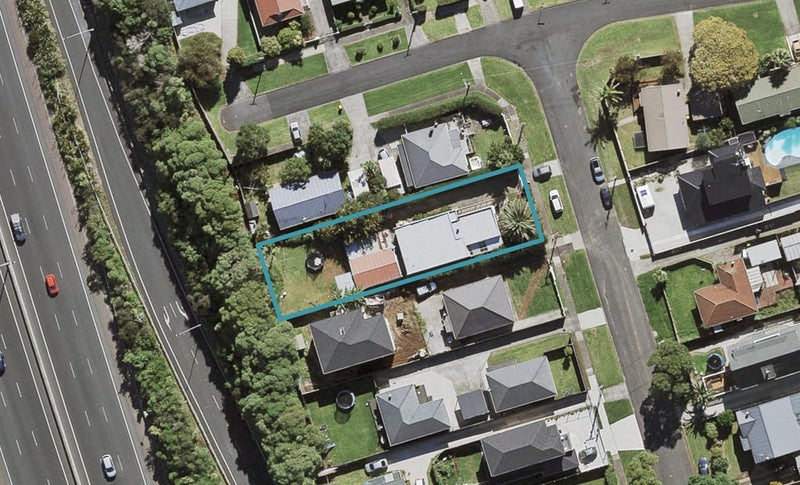 11 Waterview Road, Favona, Auckland - Carousel 1