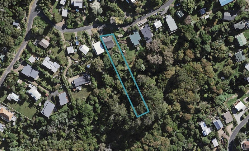 10 George Street, Surfdale, Waiheke Island - Carousel 1