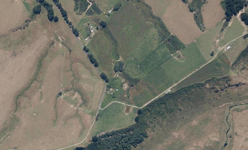 219 Parakawai Road, MAHIA, NUHAKA - Carousel 1