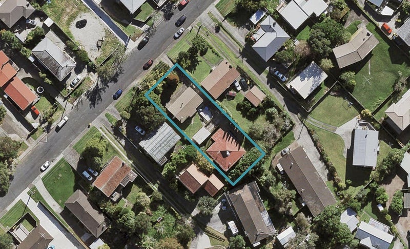 1/61 Hogans Road, Glenfield, Auckland - Carousel 1