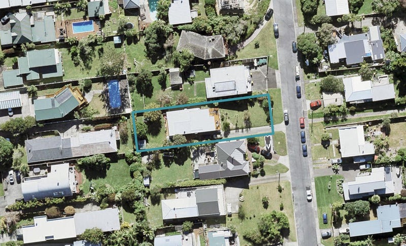 5 Sealy Road, Torbay, Auckland - Carousel 1