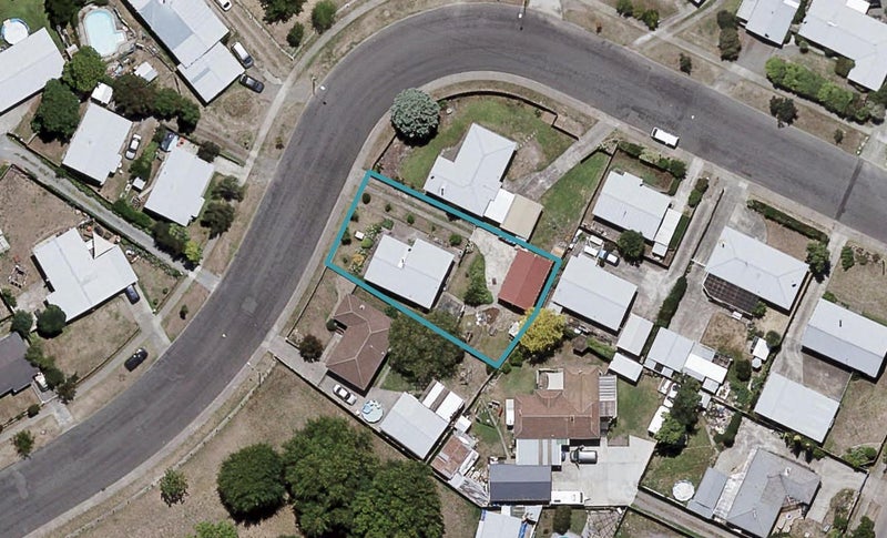 39 Margate Avenue, Flaxmere, Hastings - Carousel 1