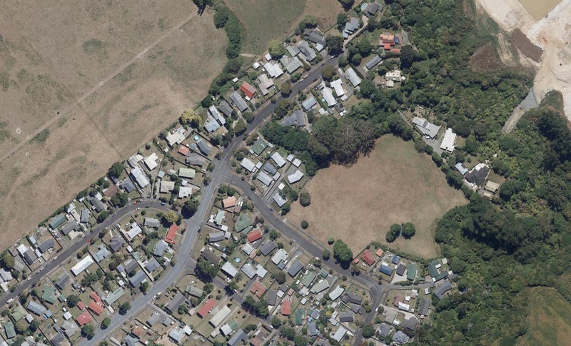 14 Chelmsford Street, Silverdale, Hamilton - Carousel 1