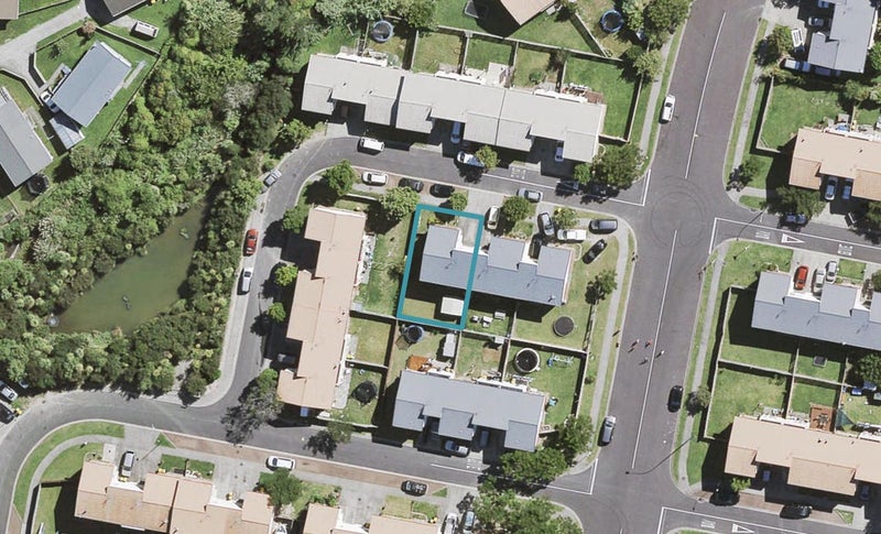 9 Gina Avenue, Ranui, Auckland - Carousel 1
