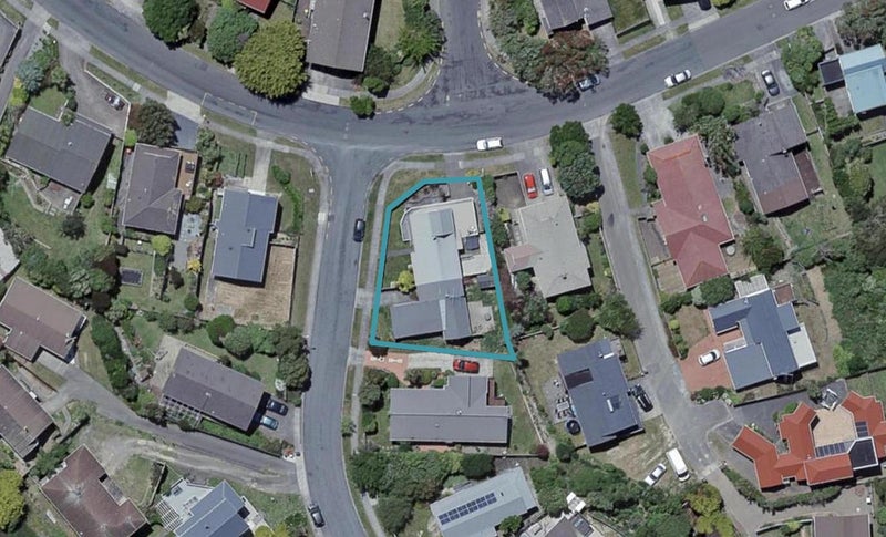 1 Hindipur Terrace, Broadmeadows, Wellington - Carousel 1