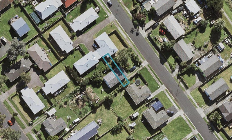 5 Kitea Place, Mangere, Auckland - Carousel 1