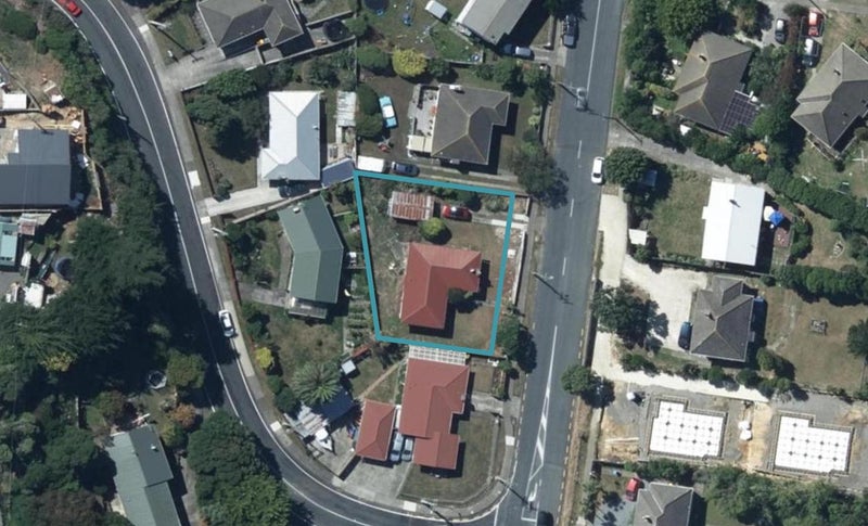 81 Dimock Street, Titahi Bay, Porirua - Carousel 1