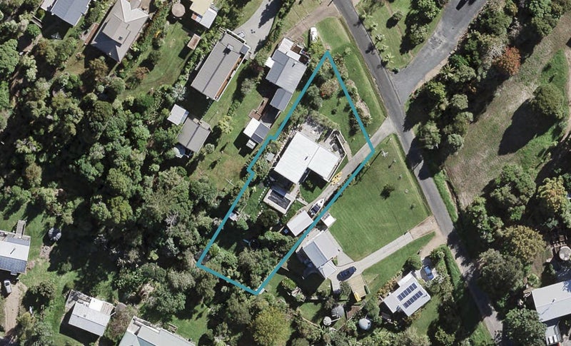 43 Ridge Road, Oneroa, Waiheke Island - Carousel 1