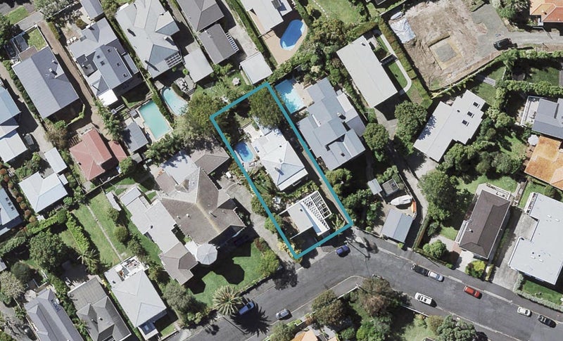 1/6 Grove Road, Narrow Neck, Auckland - Carousel 1