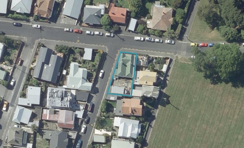 15 Meadow Street, Mornington, Dunedin - Carousel 1
