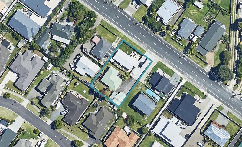 1326 Papamoa Beach Road, Papamoa Beach, Papamoa - Carousel 1