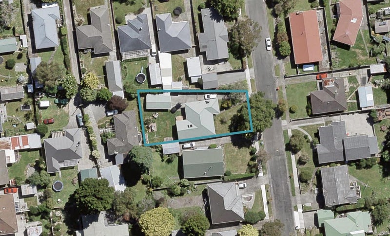 2 Arnot Avenue, Clouston Park, Upper Hutt - Carousel 1