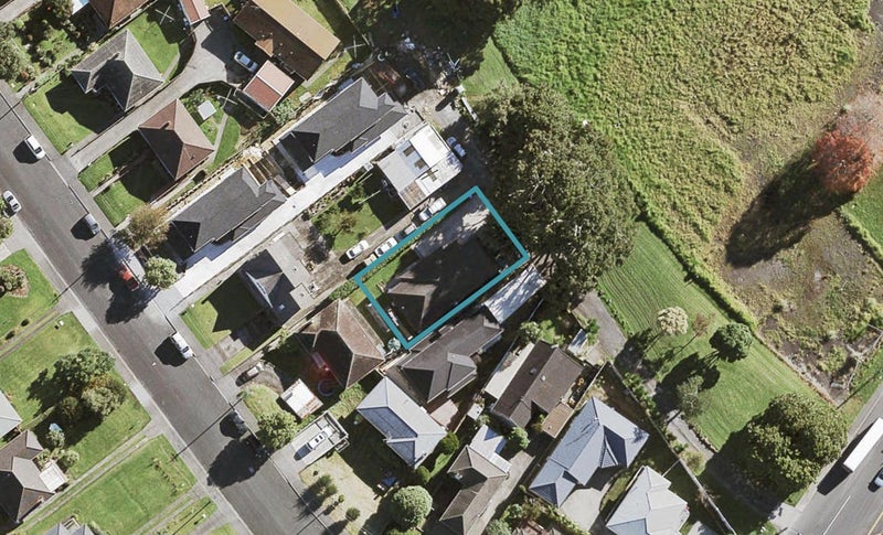 123 May Road, Mount Roskill, Auckland - Carousel 1
