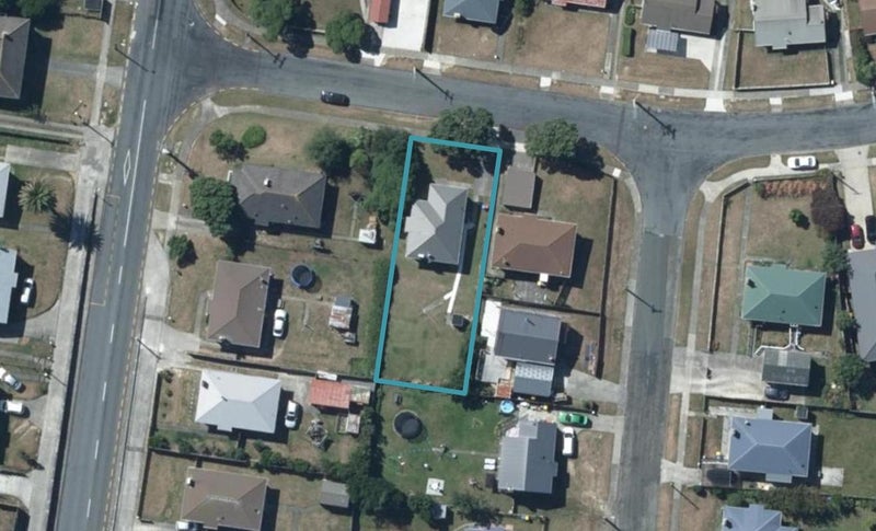 27 Opapa Street, Titahi Bay, Porirua - Carousel 1