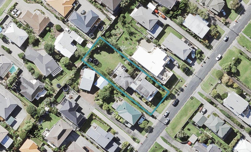 1/15 Kiteroa Terrace, Rothesay Bay, Auckland - Carousel 1