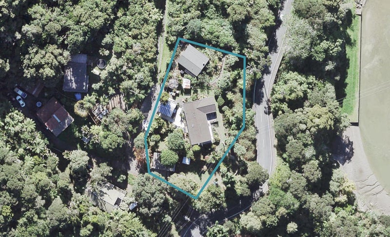 1244 Huia Road, Huia, Auckland - Carousel 1