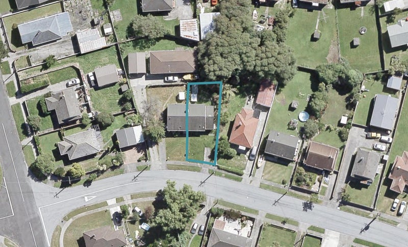 5 Cleland Crescent, Naenae, Lower Hutt - Carousel 1