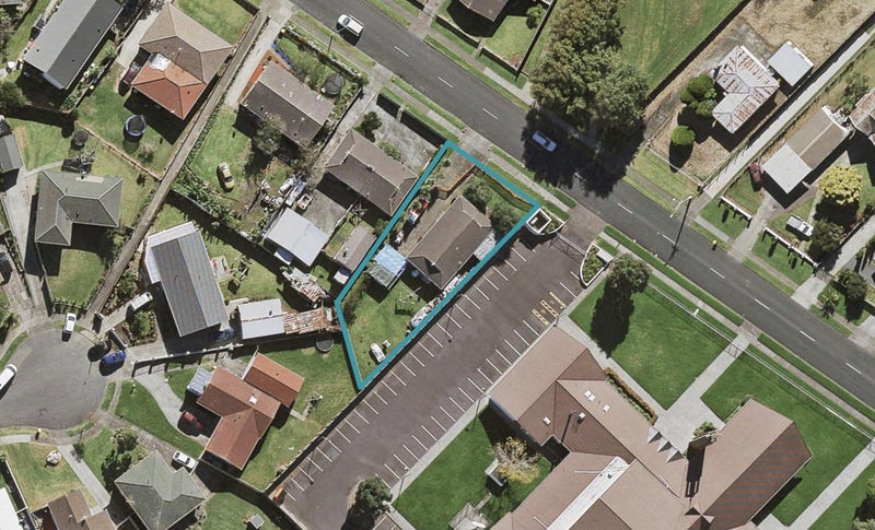 68 Yates Road, Mangere East, Auckland - Carousel 1
