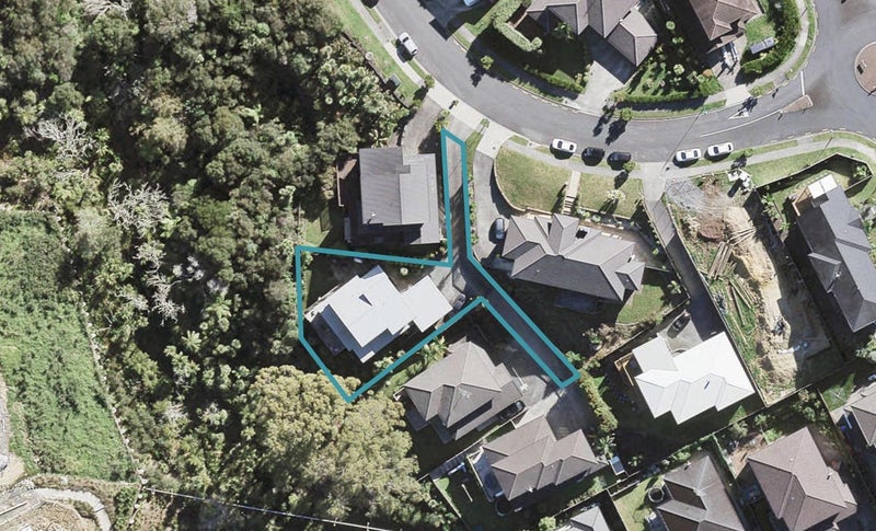 14 Borneo Drive, Fairview Heights, Auckland - Carousel 1