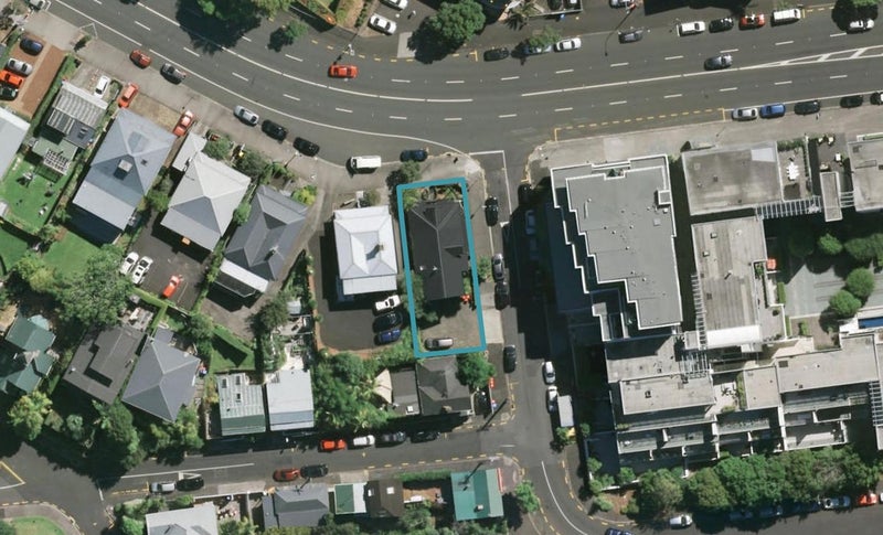 1/40 College Road, Northcote, Auckland - Carousel 1