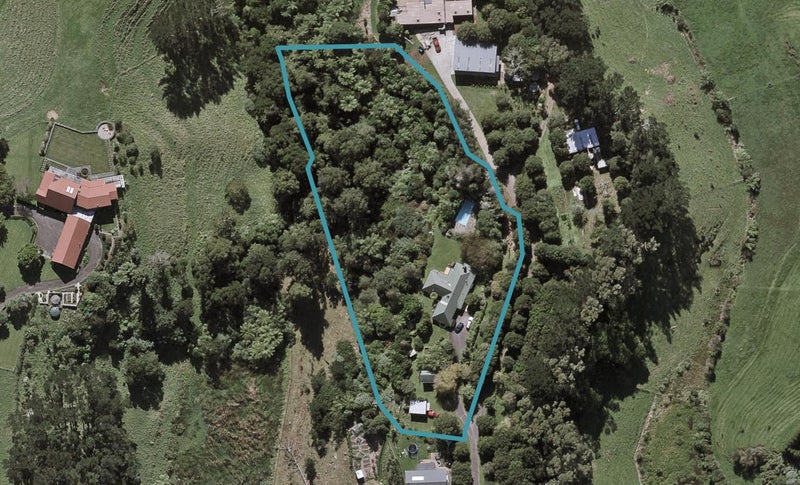 58 Waireka Road East, Omata, New Plymouth - Carousel 1