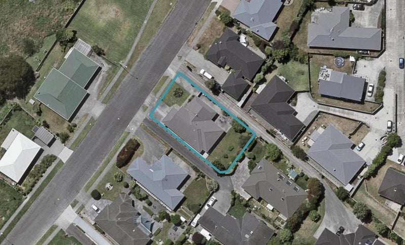 58 Awatea Avenue, Paraparaumu - Carousel 1