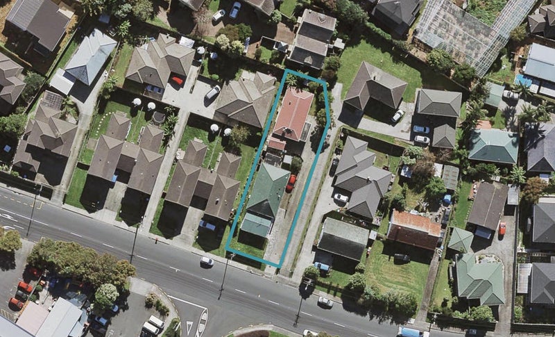 29A Carr Road, Three Kings, Auckland - Carousel 1