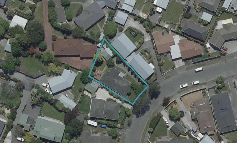 37 Delaware Crescent, Russley, Christchurch - Carousel 1