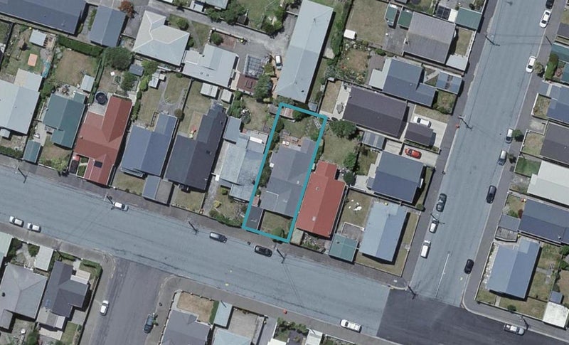 21 Resolution Street, Lyall Bay, Wellington - Carousel 1