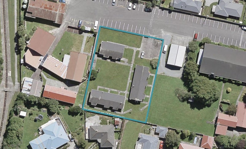 142 Stokes Valley Road, Stokes Valley, Lower Hutt - Carousel 1