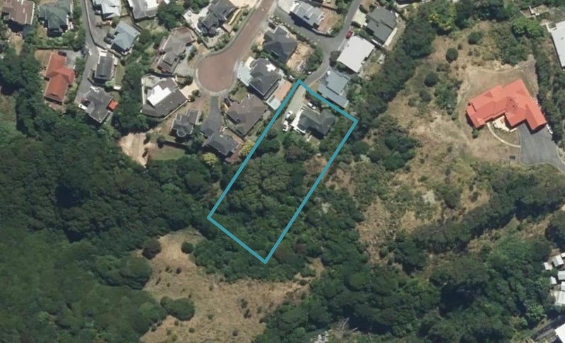 6 Tombane Lane, Papakowhai, Porirua - Carousel 1