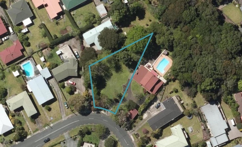 16 Te Paka Crescent, Te Kamo, Whangārei - Carousel 1