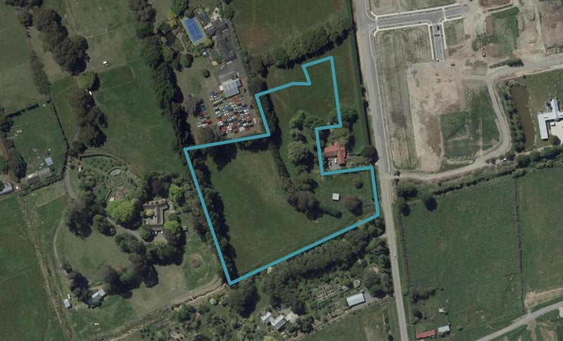 10 James Mackenzie Drive, Halswell, Christchurch - Carousel 1