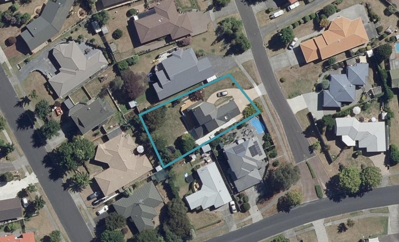 3 Silhouette Way, Western Heights, Hamilton - Carousel 1