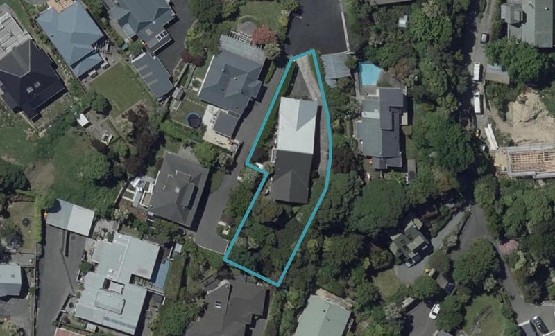 2/11 Sulby Road, Cashmere, Christchurch - Carousel 1