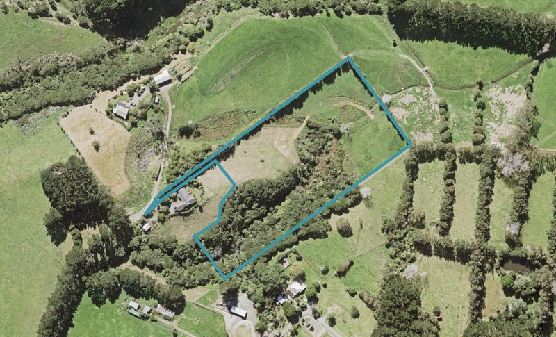 562A Oaia Road, Muriwai, Muriwai - Carousel 1