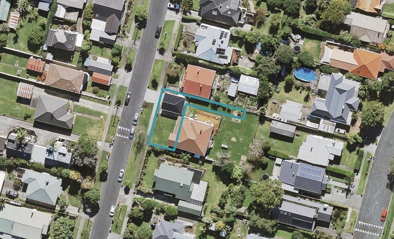 17A Goring Road, Sandringham, Auckland - Carousel 1