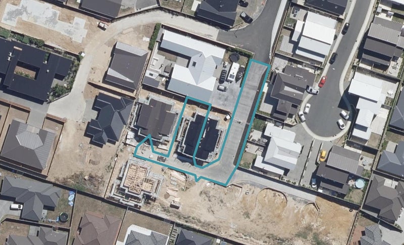 4/15 Onukutara Place, Huntington, Hamilton - Carousel 1