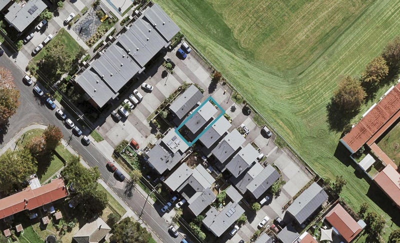 82B Tonar Street, Northcote, Auckland - Carousel 1