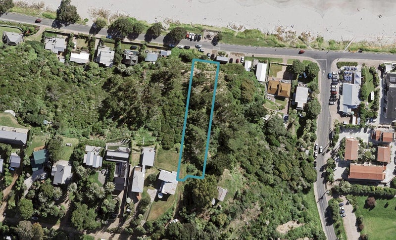 39 The Strand, Onetangi, Waiheke Island - Carousel 1
